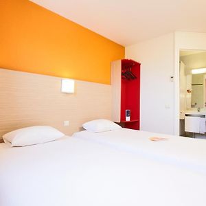 Double Room 2 Single Beds